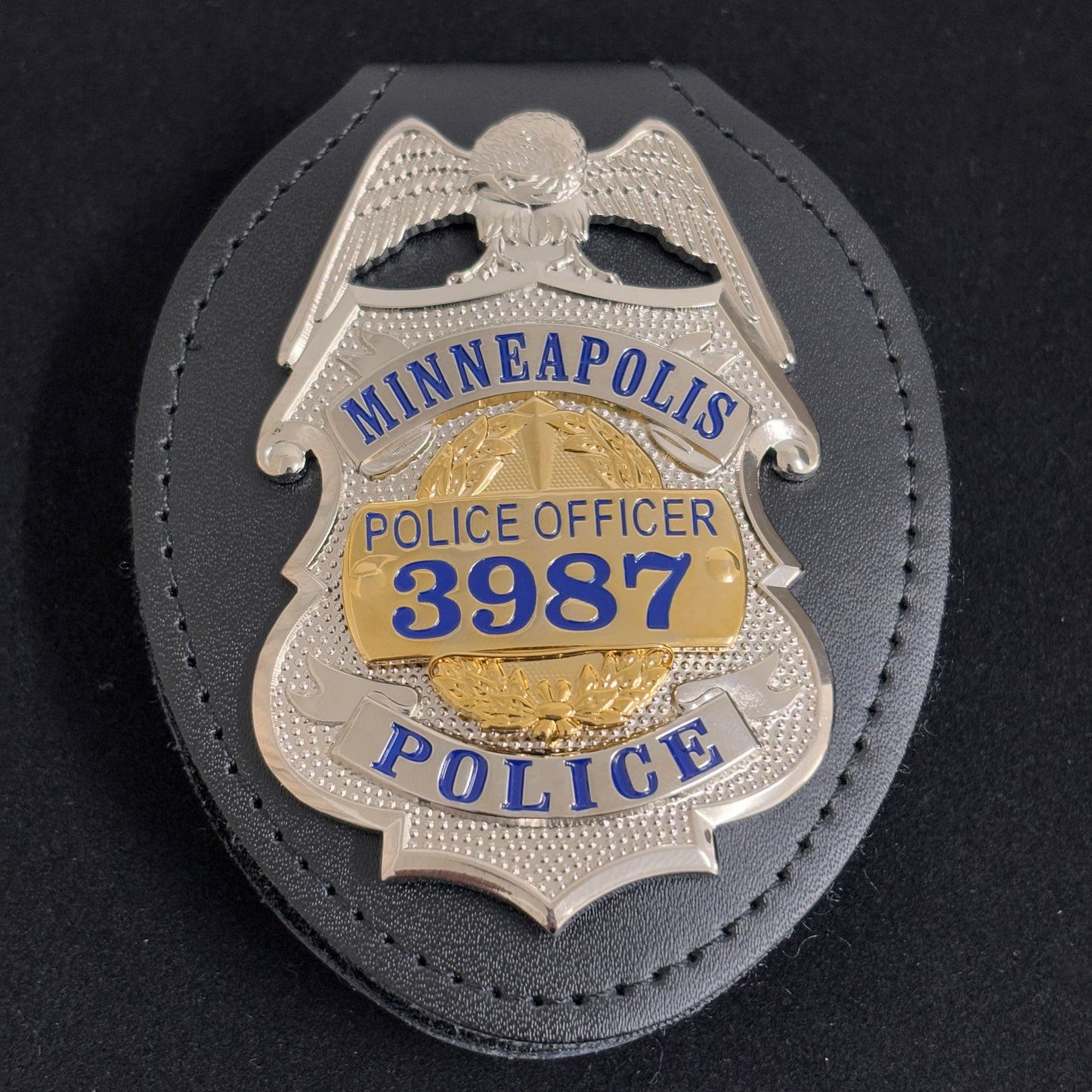 Réplique de l'insigne d'officier de police de Minneapolis, accessoire de film n° 3987