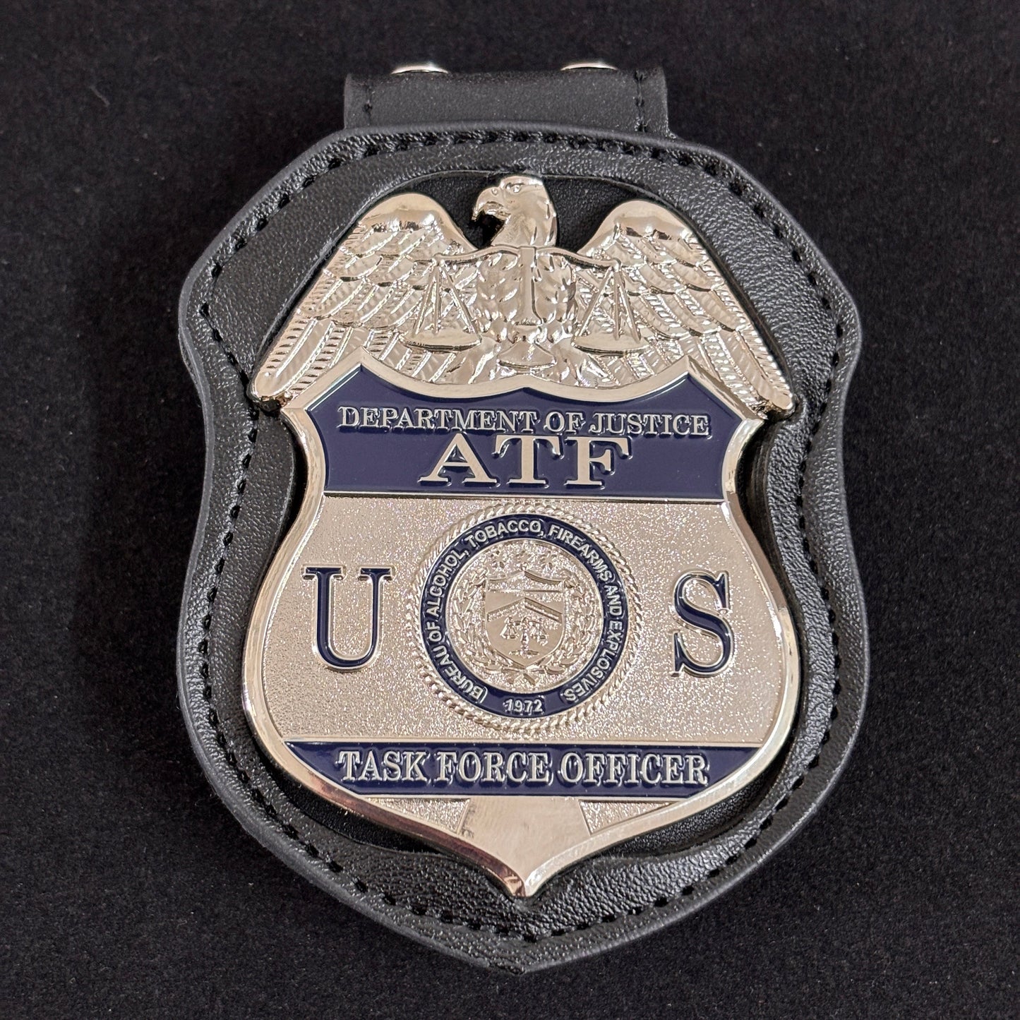Réplique d'un insigne d'officier de la force opérationnelle ATF TFO des États-Unis : accessoire de cinéma de haute qualité 