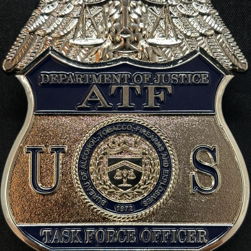 Réplique d'un insigne d'officier de la force opérationnelle ATF TFO des États-Unis : accessoire de cinéma de haute qualité 