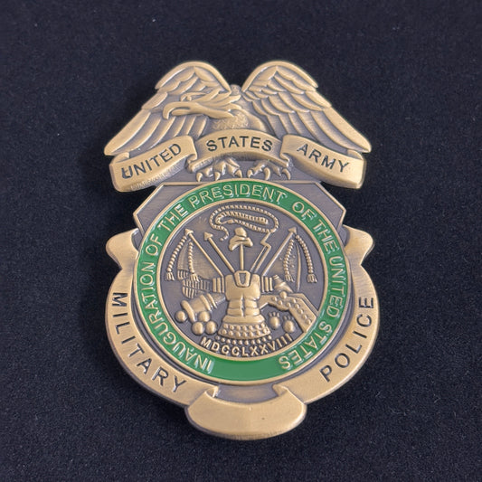 Réplique d'un insigne de police militaire de l'armée américaine, accessoire de cinéma 