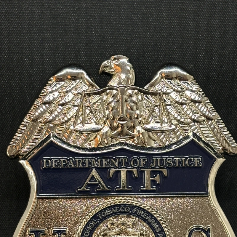 Réplique d'un insigne d'officier de la force opérationnelle ATF TFO des États-Unis : accessoire de cinéma de haute qualité 
