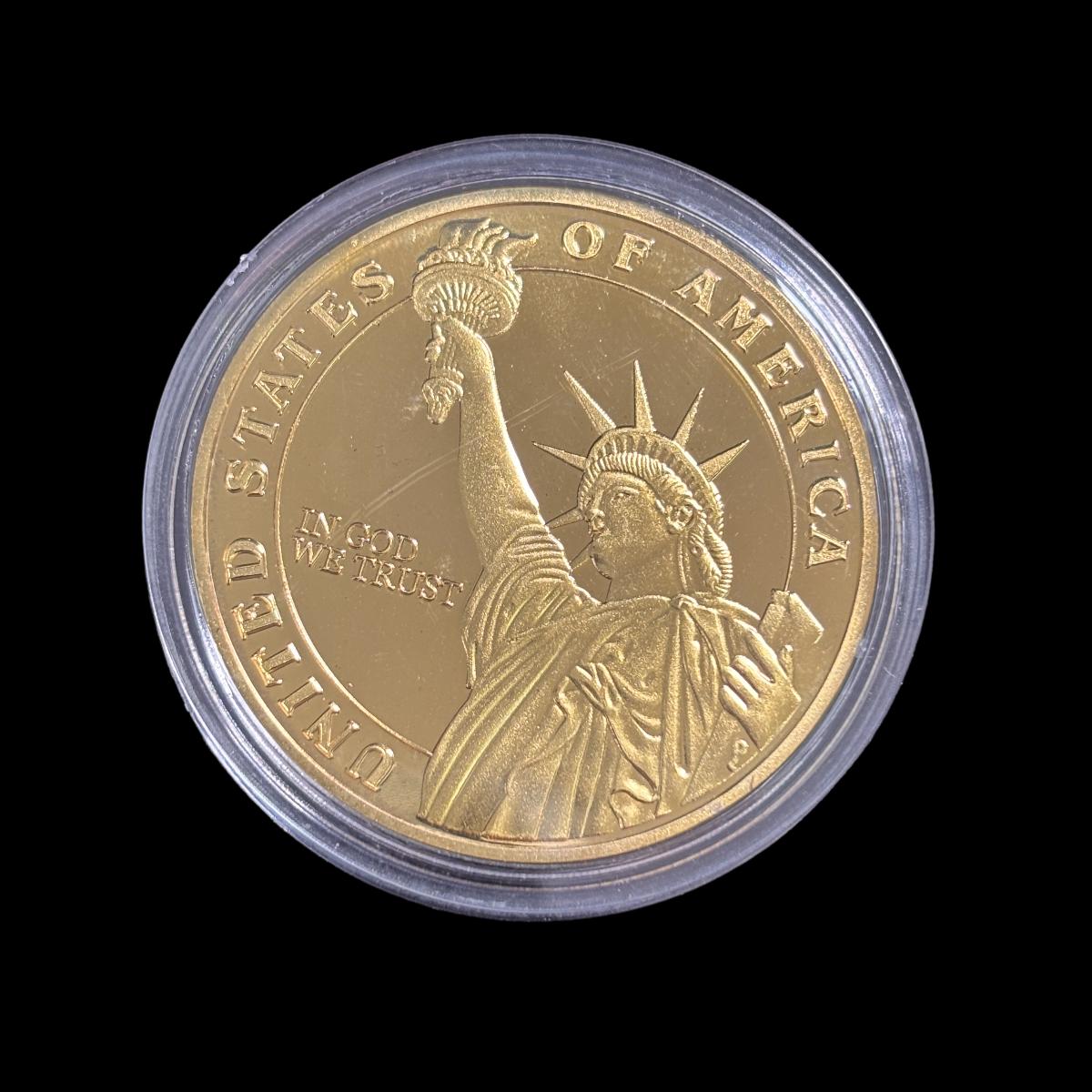 IN GOD WE TRUST LIBERTY MEDAL OF HONOR Challenge Coin