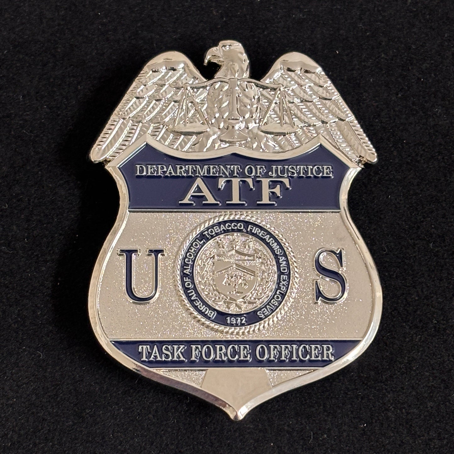 Réplique d'un insigne d'officier de la force opérationnelle ATF TFO des États-Unis : accessoire de cinéma de haute qualité 